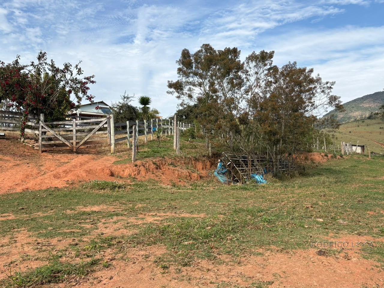 Sítio para venda em Dom Viçoso MG