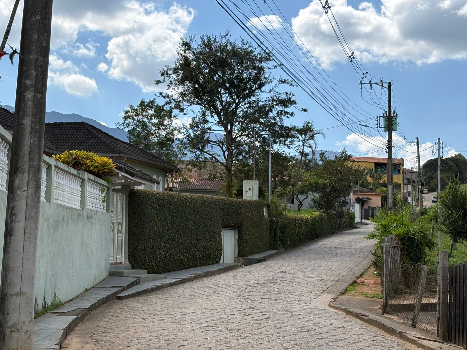 Casa para venda em Dom Viçoso MG