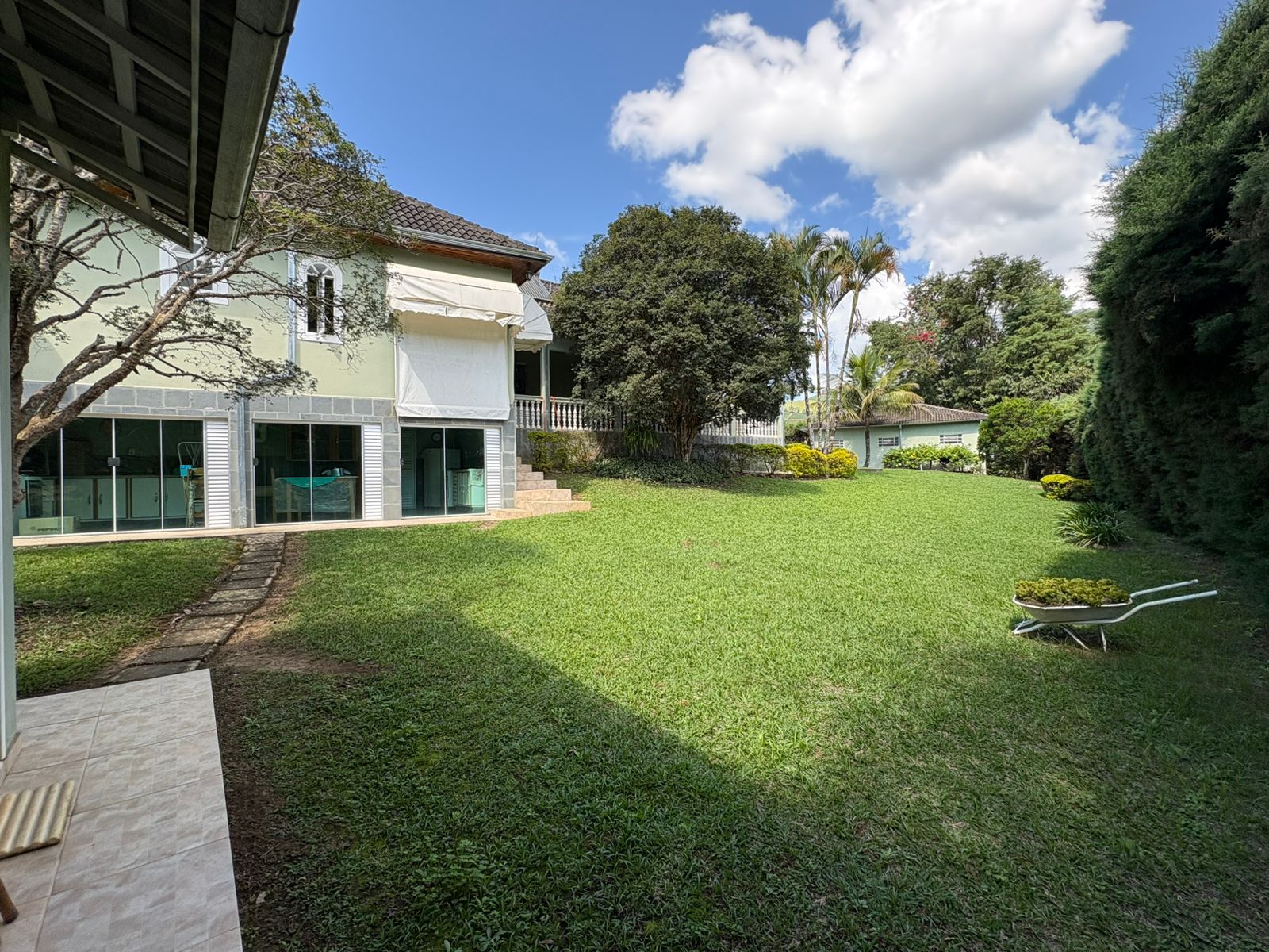 Casa para venda em Dom Viçoso MG