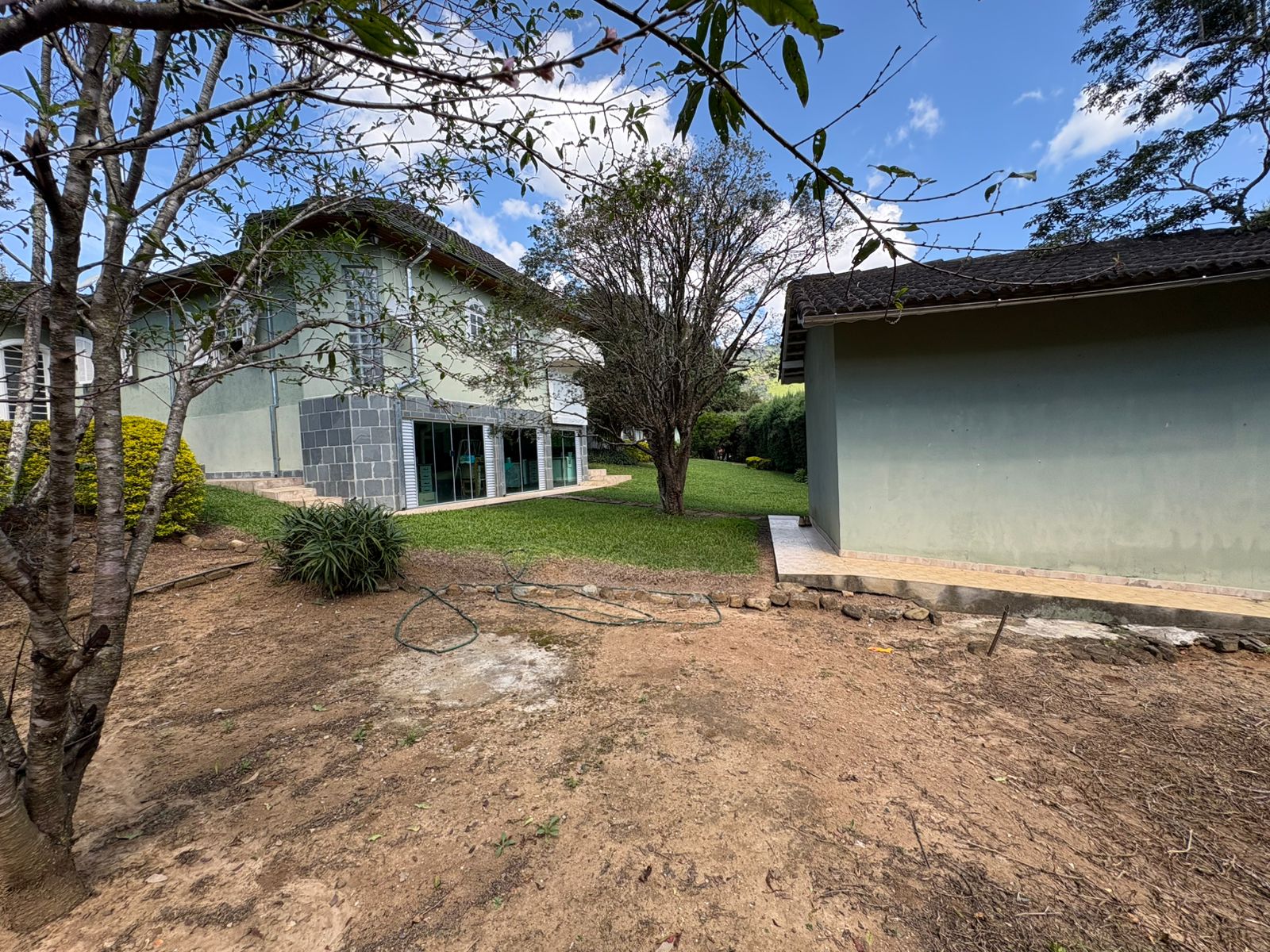 Casa para venda em Dom Viçoso MG