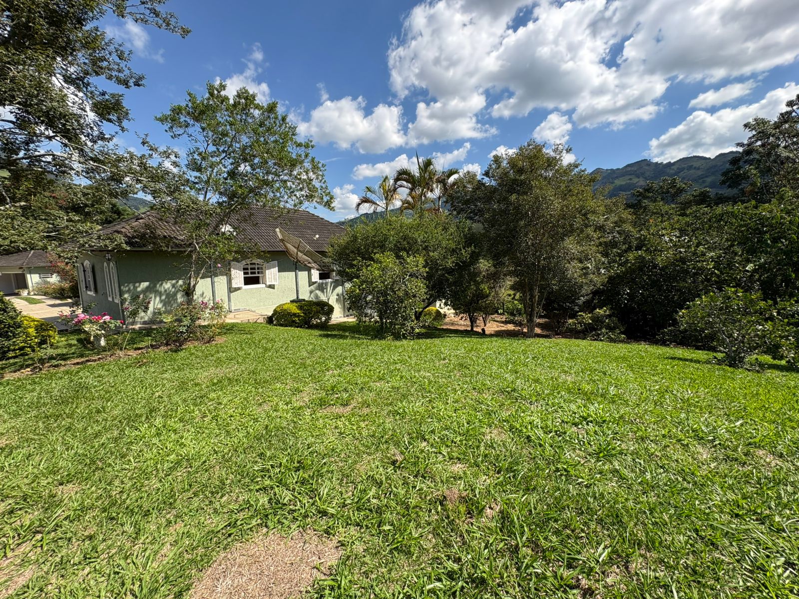 Casa para venda em Dom Viçoso MG