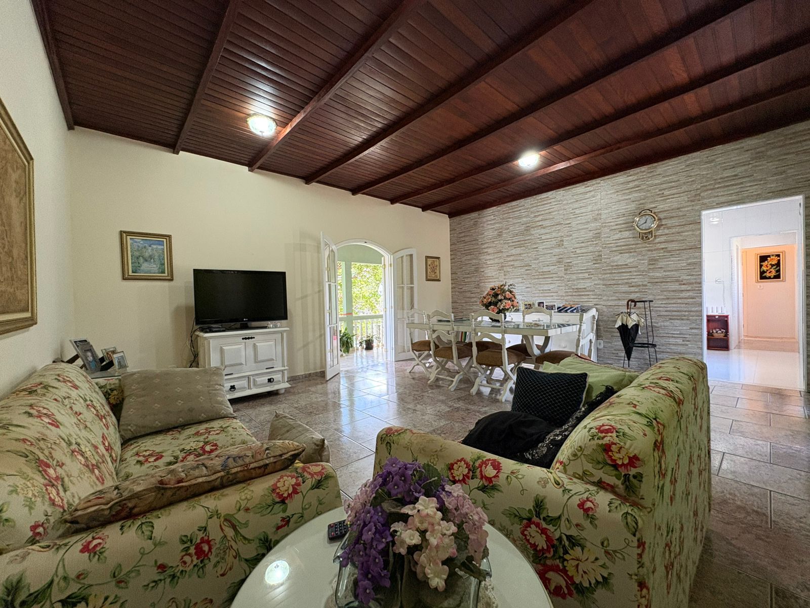 Casa para venda em Dom Viçoso MG