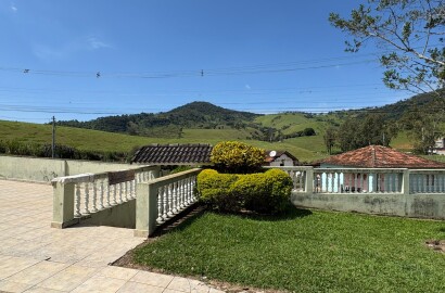 Casa para venda em Dom Viçoso MG