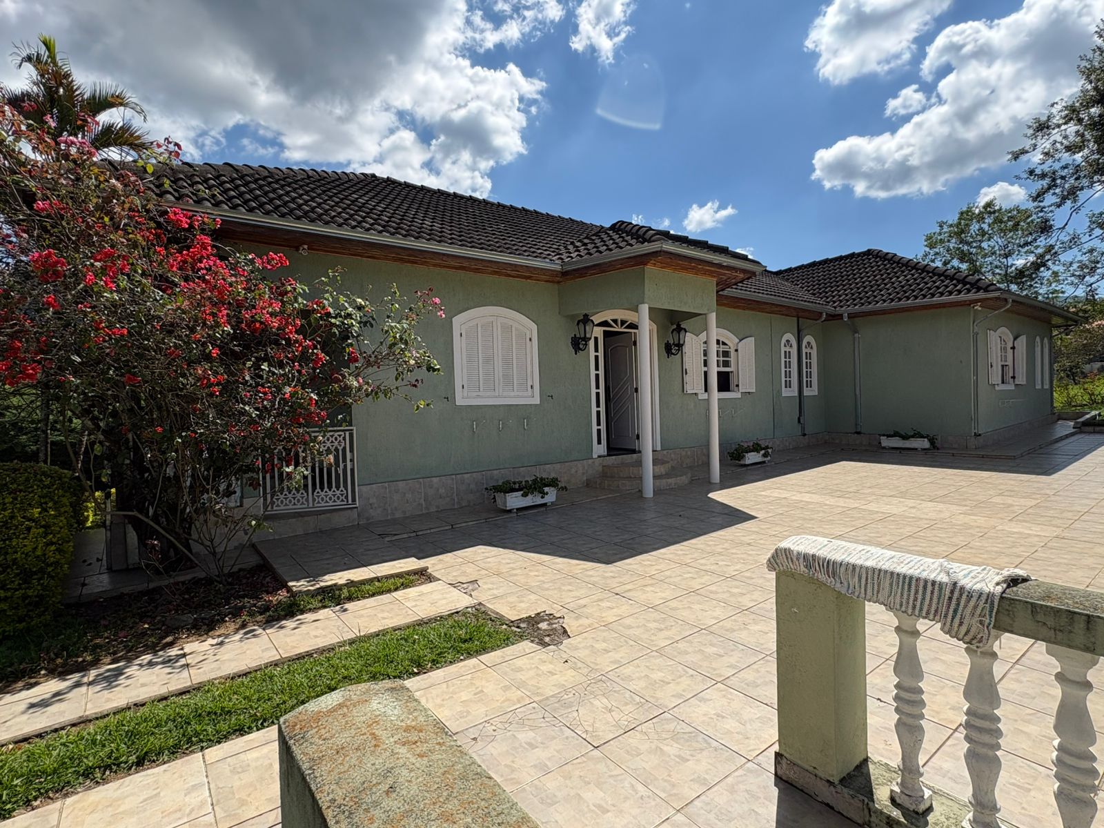 Casa para venda em Dom Viçoso MG