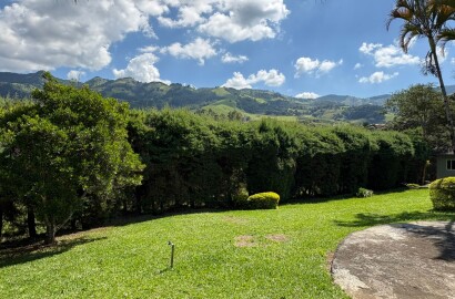 Casa para venda em Dom Viçoso MG