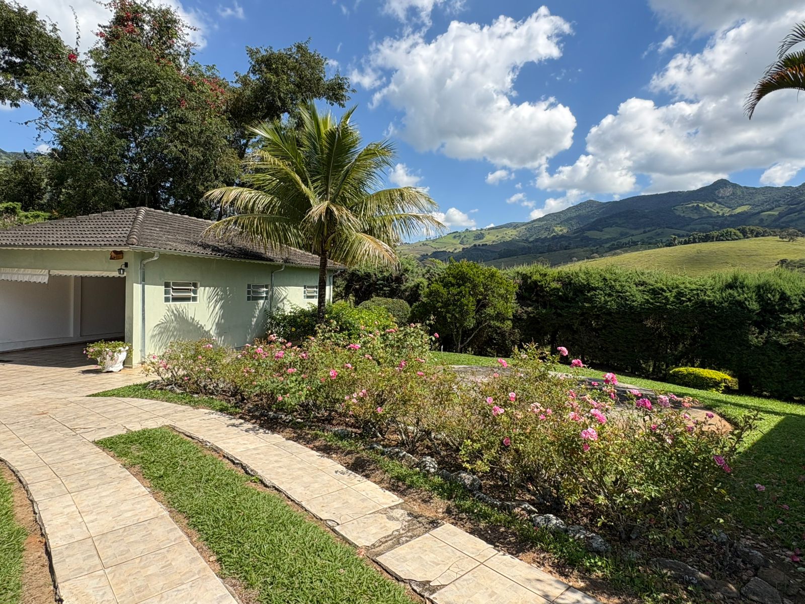 Casa para venda em Dom Viçoso MG