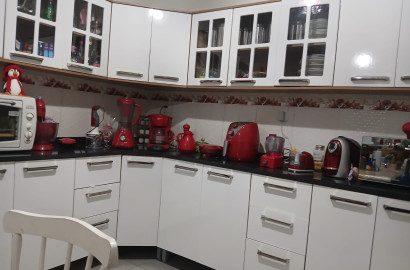 Linda casa para venda em bairro nobre de São Lourenço-MG.