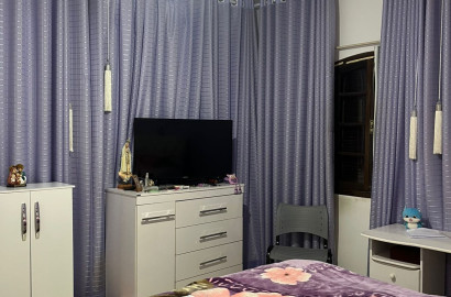 Linda casa para venda em bairro nobre de São Lourenço-MG.