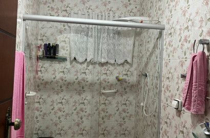 Linda casa para venda em bairro nobre de São Lourenço-MG.