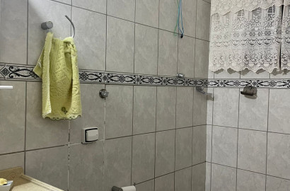 Linda casa para venda em bairro nobre de São Lourenço-MG.