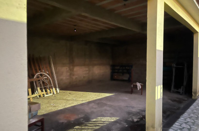 Linda casa para venda em bairro nobre de São Lourenço-MG.