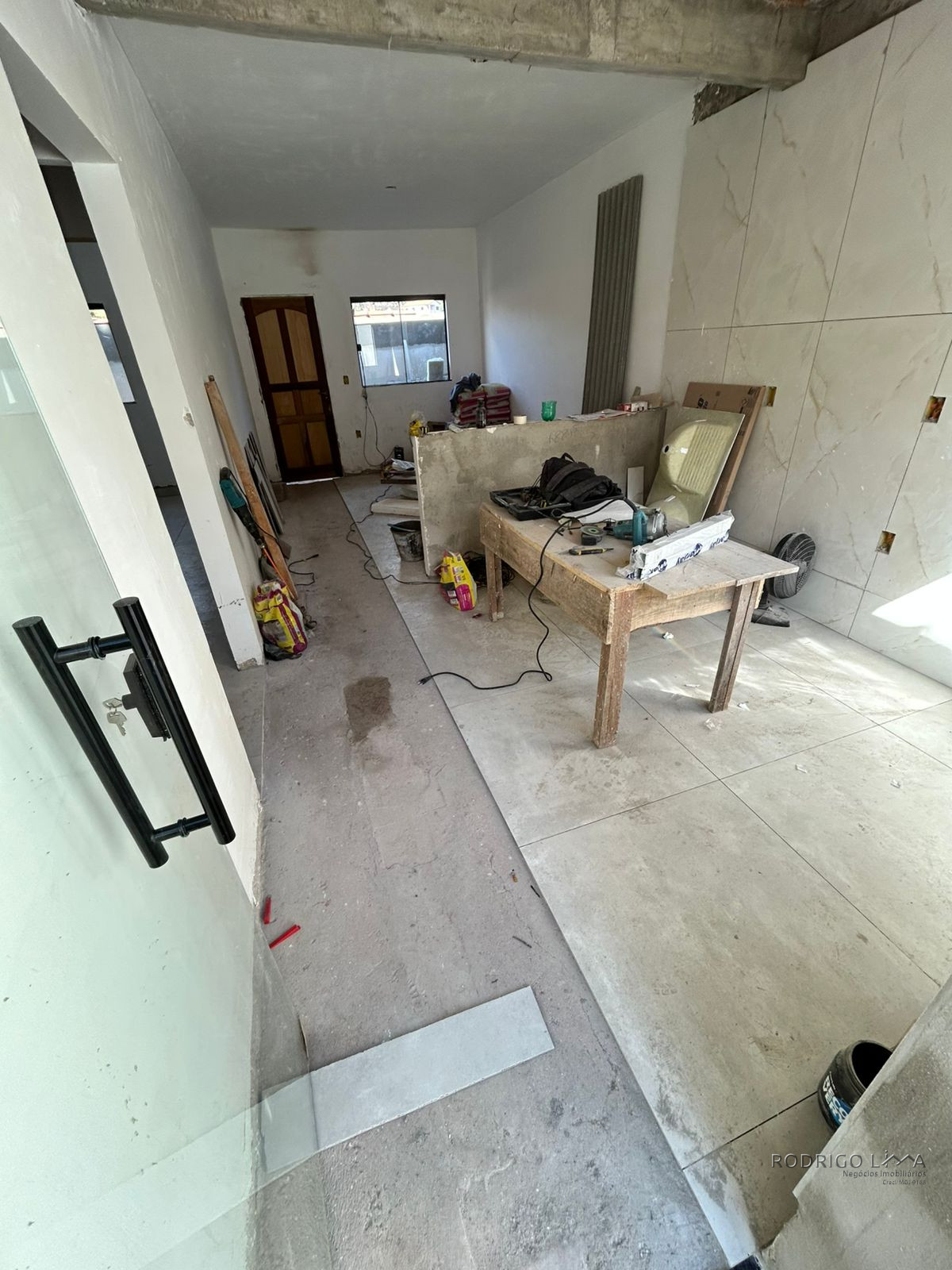 Casa em fase de acabamento para venda em São Lourenço - MG.
