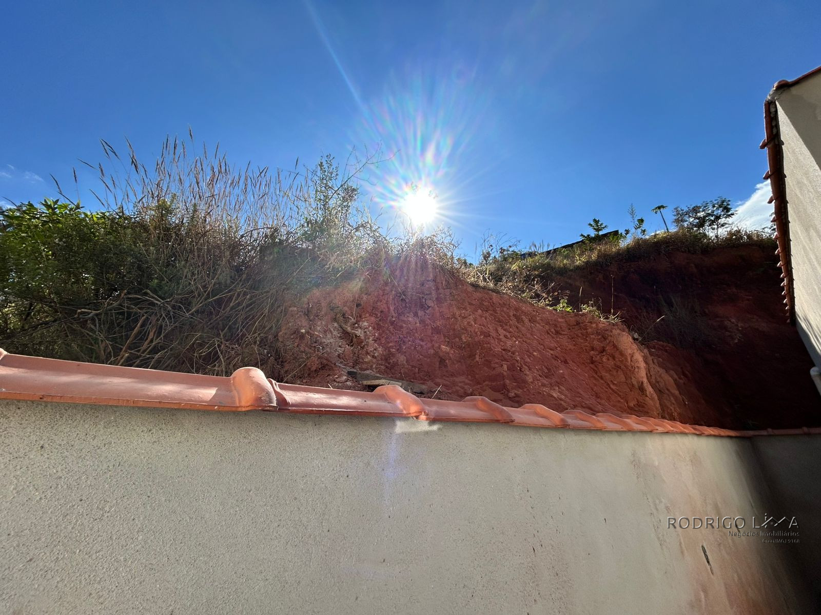 Casa em fase de acabamento para venda em São Lourenço - MG.