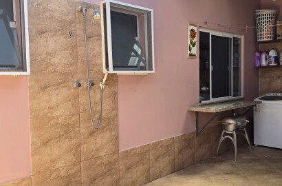 Linda casa em bairro tranquilo para venda em São Lourenço MG.