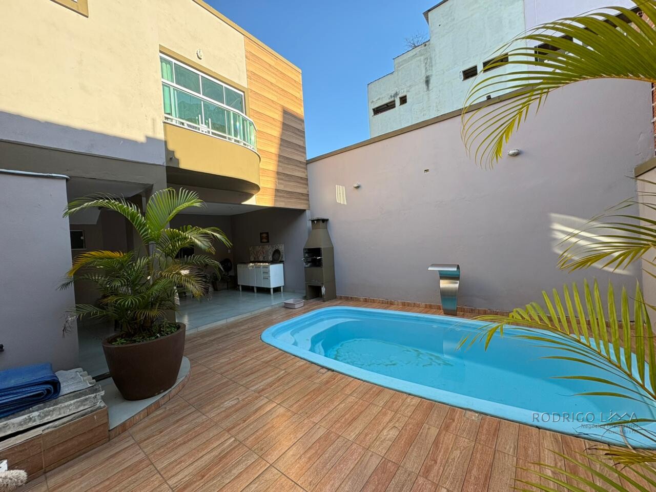 Casa + Kitnet para venda em Carmo de Minas MG