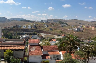 Sobrado para venda em São Lourenço MG