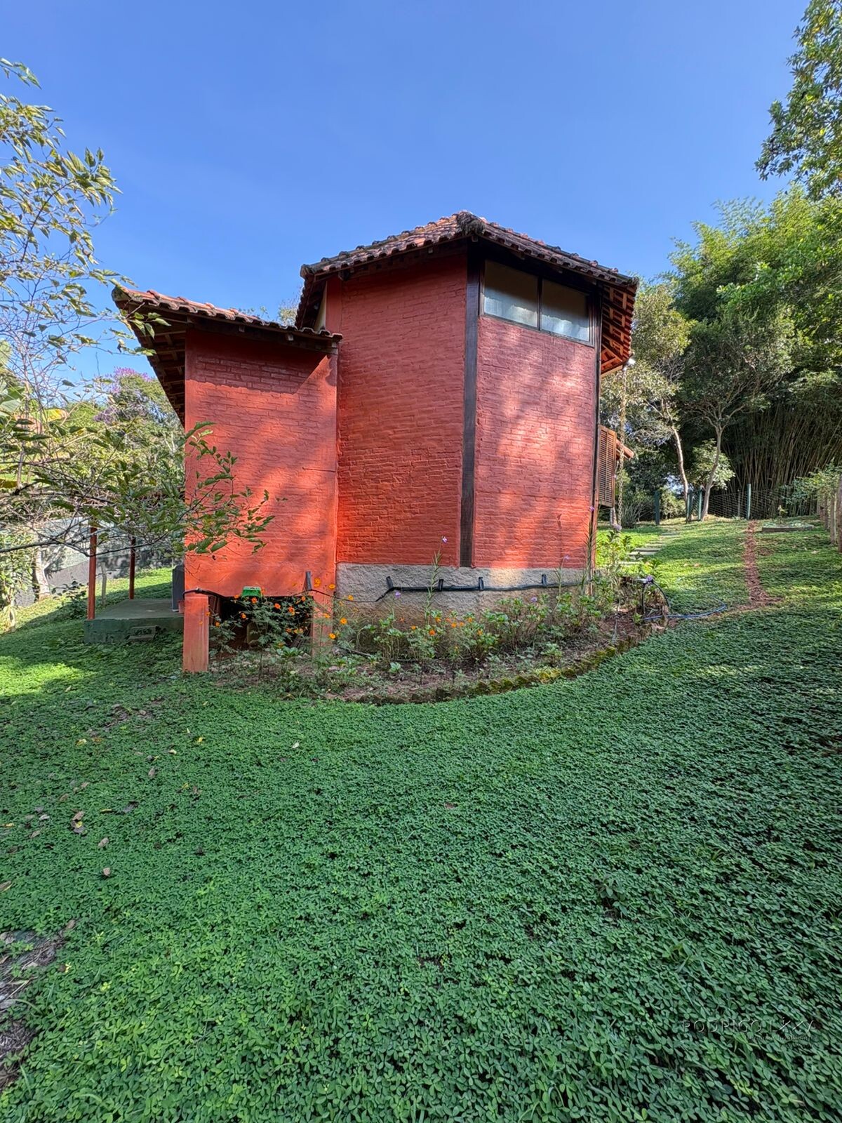Lindo chalé para venda próximo a São Lourenço MG
