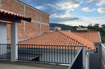 Casa para venda em São Lourenço - MG.