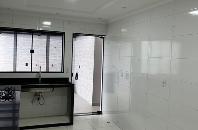 Casa para venda em São Lourenço - MG.