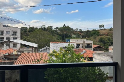 Casa para venda em São Lourenço - MG.