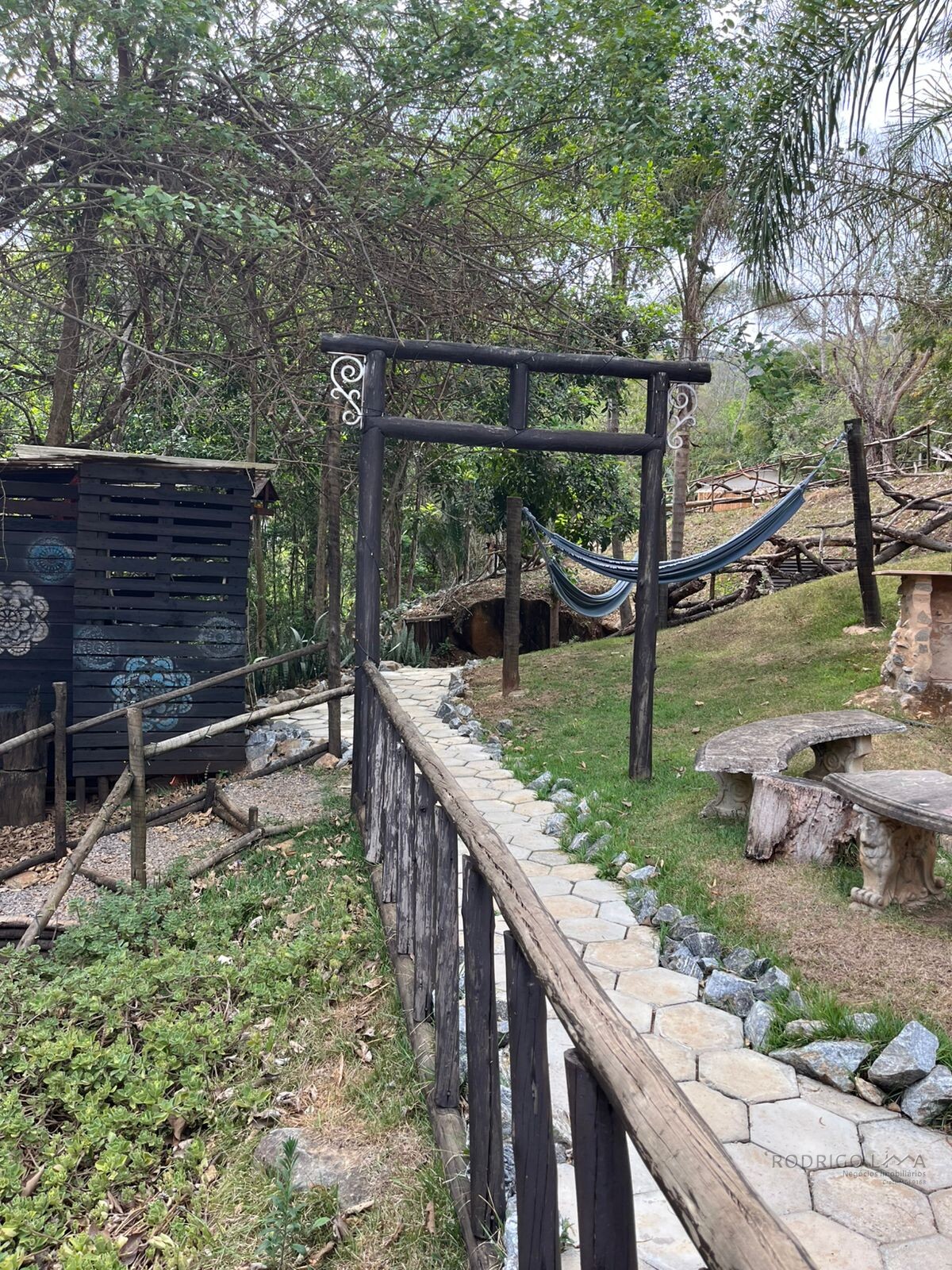 Linda pousada para venda em São Lourenço MG.