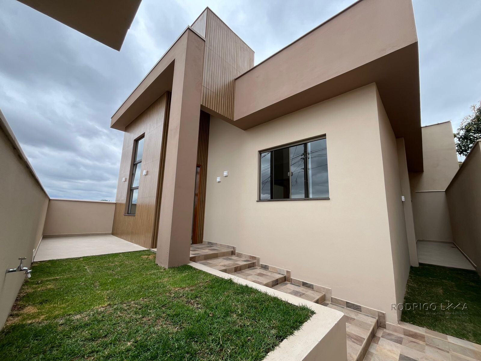 Linda casa pra venda em São Lourenço MG