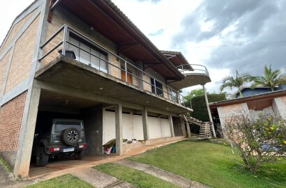 Casa de alto padrão para venda próximo a São Lourenço MG