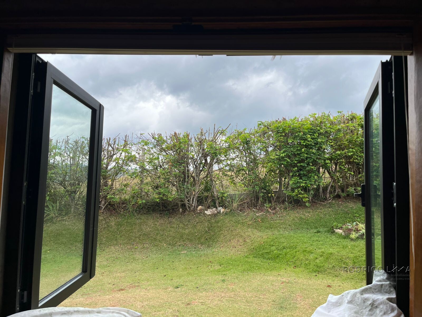 Casa de alto padrão para venda próximo a São Lourenço MG