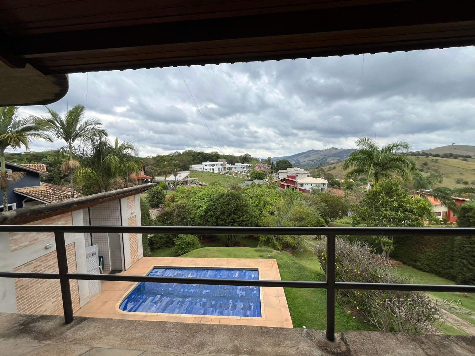 Casa de alto padrão para venda próximo a São Lourenço MG