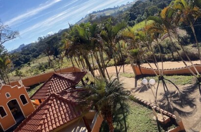 Lindo Hotel Fazenda para venda em Estiva MG.