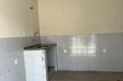 Imóvel com duas casas e ponto comercial para venda em São Lourenço - MG.