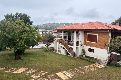 Casa de Alto Padrão para venda em Itanhandu Mg