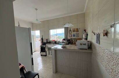 Casa a venda em ótimo bairro em São Lourenço MG