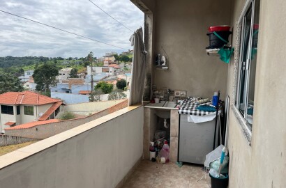 Casa a venda em ótimo bairro em São Lourenço MG