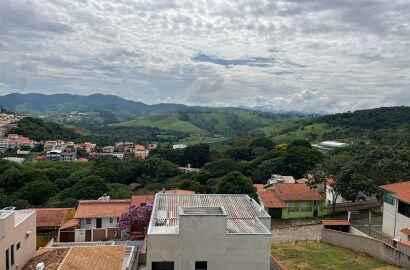 Casa a venda em ótimo bairro em São Lourenço MG