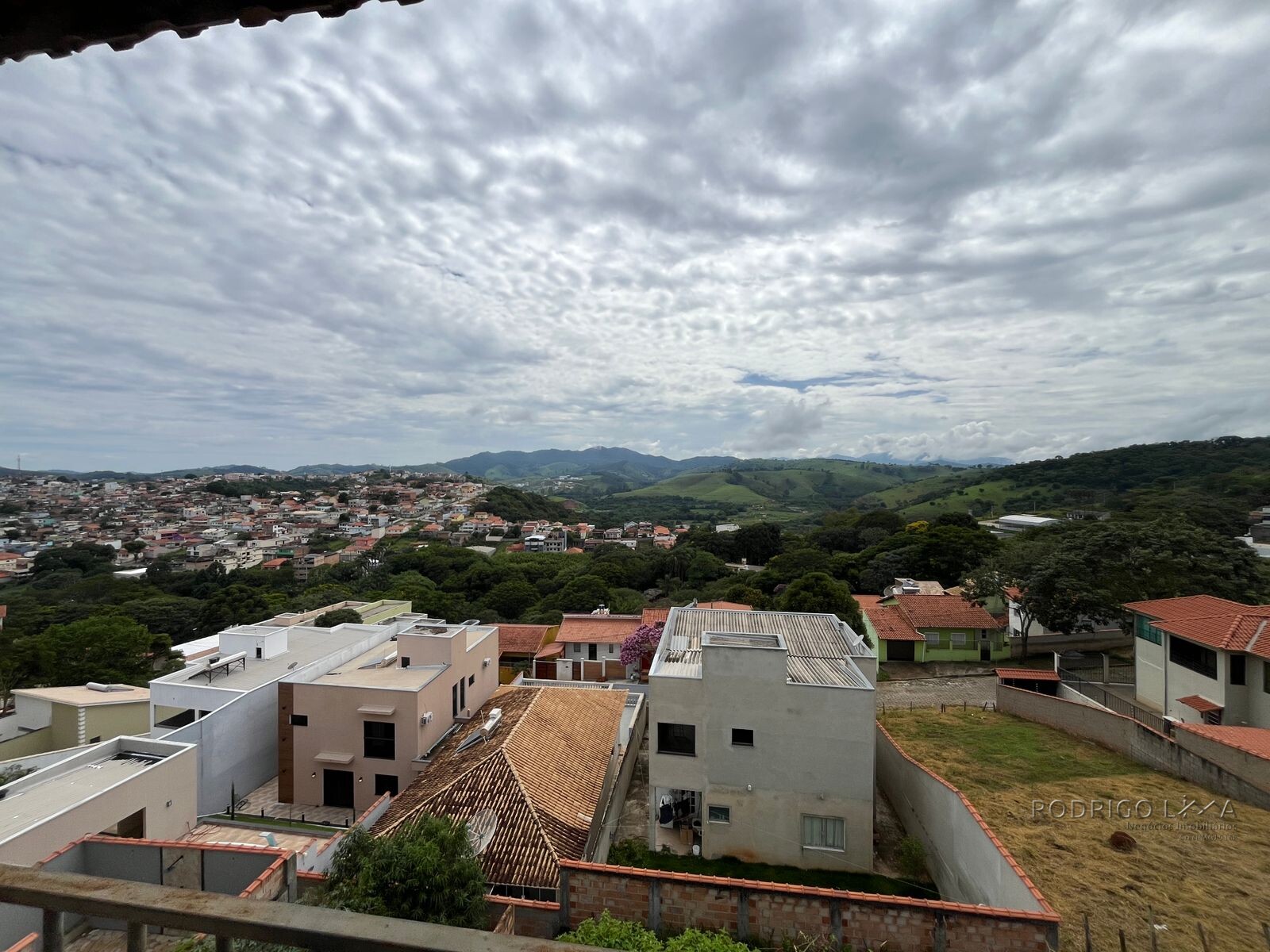 Casa a venda em ótimo bairro em São Lourenço MG