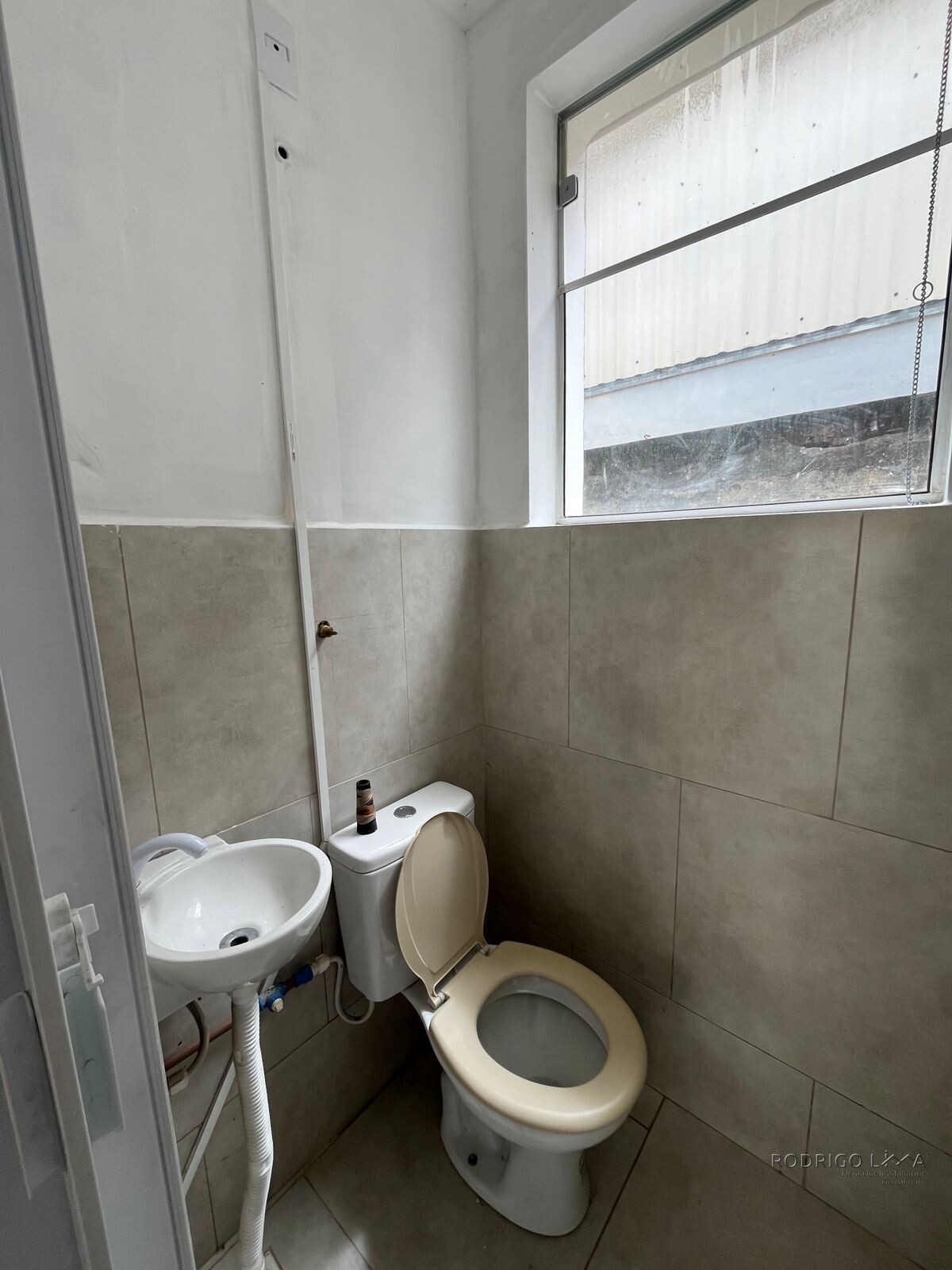 Loja para locação no centro de São Lourenço MG