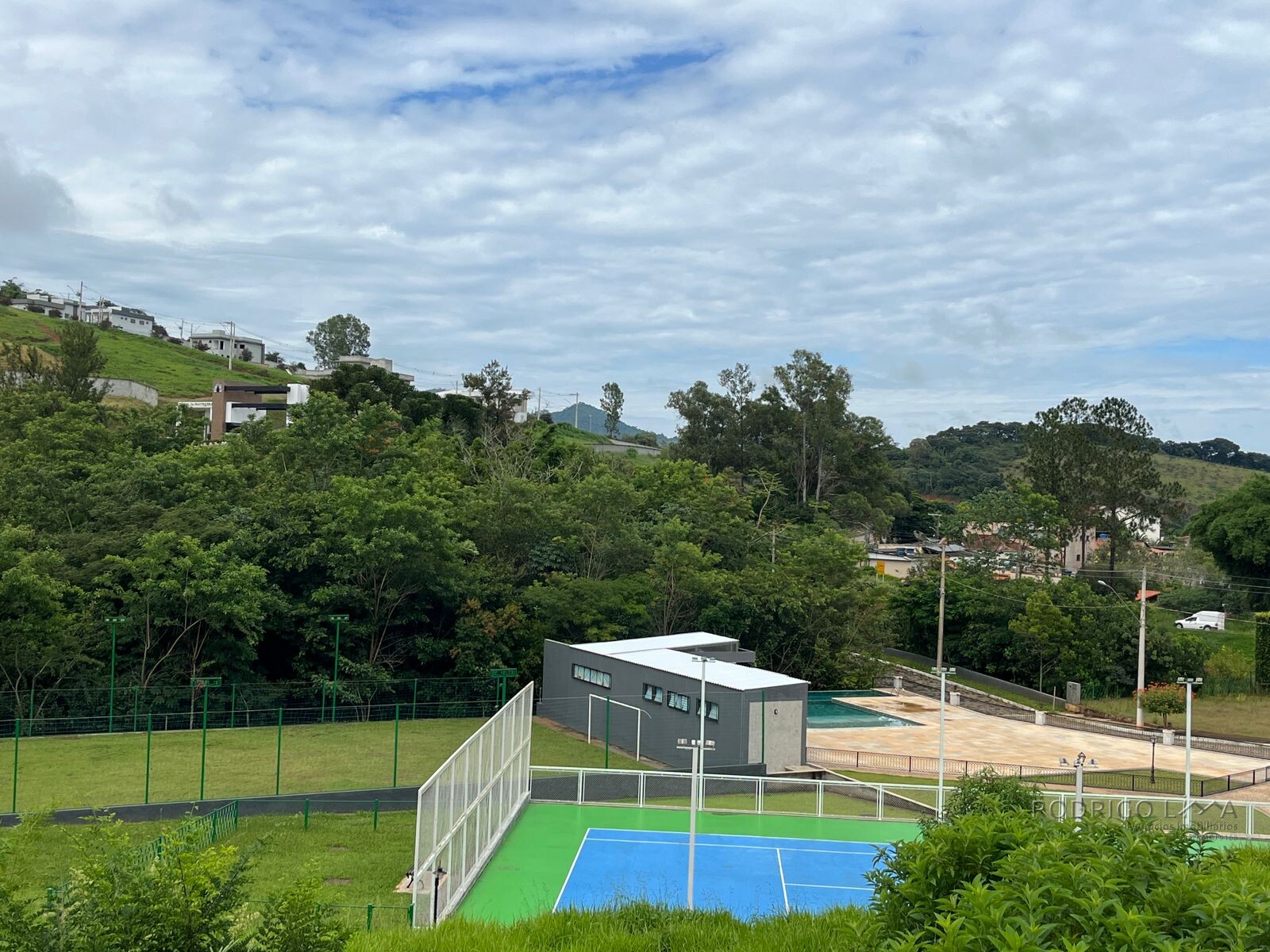 Lote em condomínio de alto padrão em São Lourenço MG