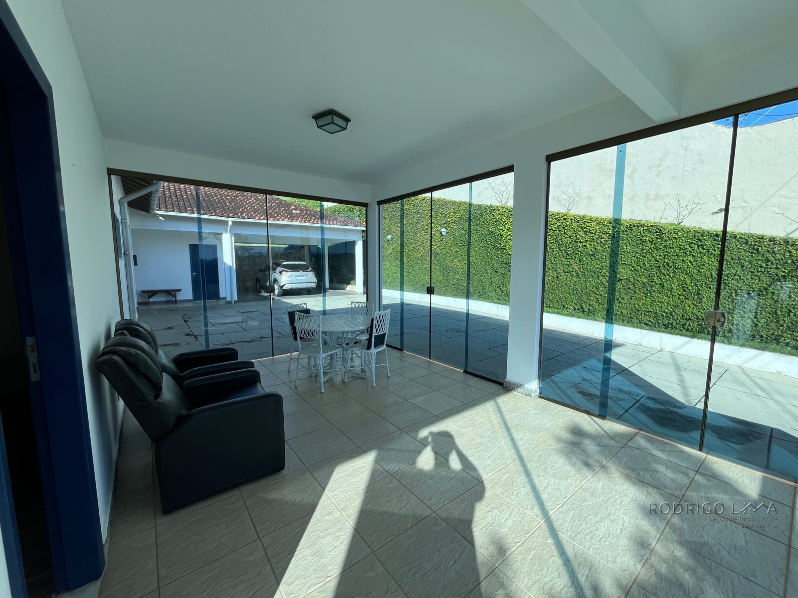 Casa para venda em bairro de alto padrão em São Lourenço MG