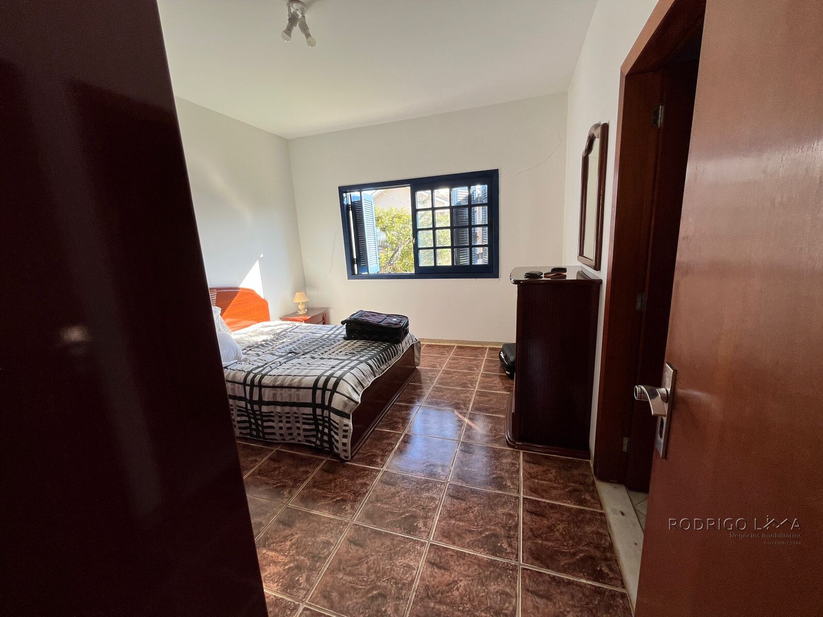 Casa para venda em bairro de alto padrão em São Lourenço MG