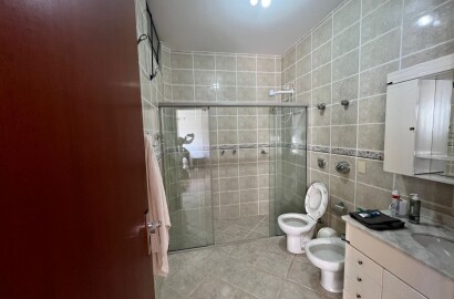 Casa para venda em bairro de alto padrão em São Lourenço MG