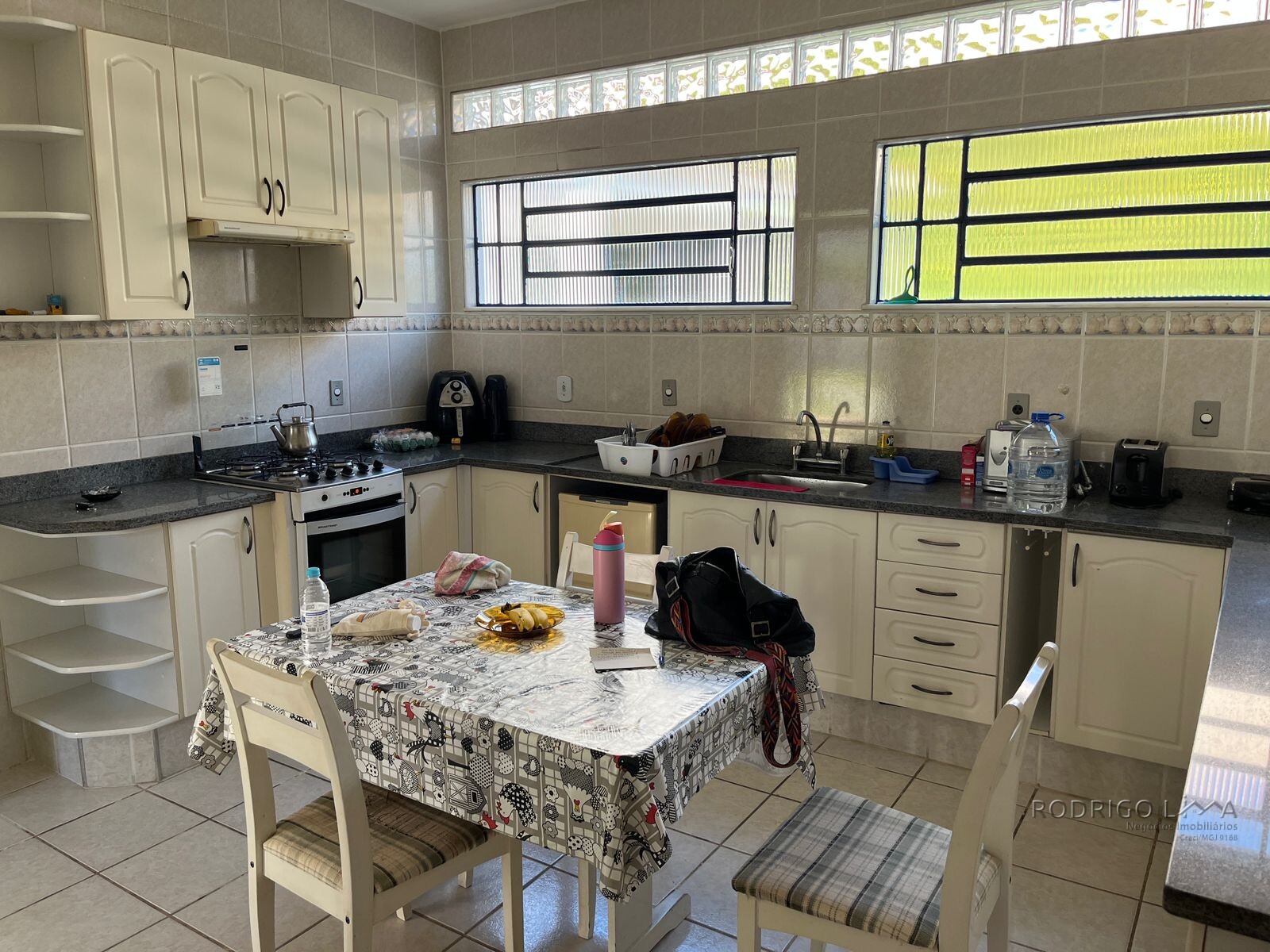 Casa para venda em bairro de alto padrão em São Lourenço MG