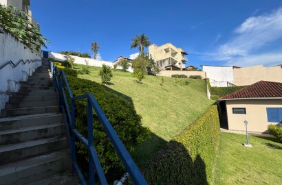 Casa para venda em bairro de alto padrão em São Lourenço MG