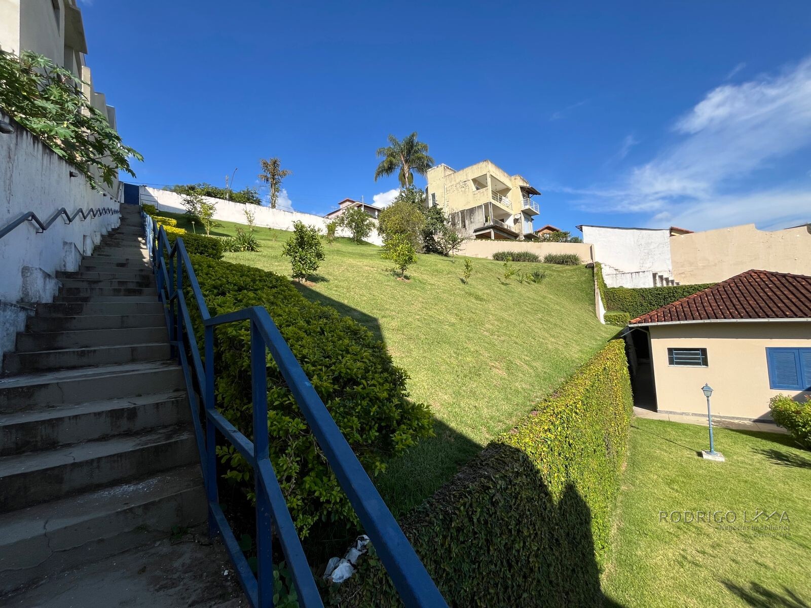 Casa para venda em bairro de alto padrão em São Lourenço MG