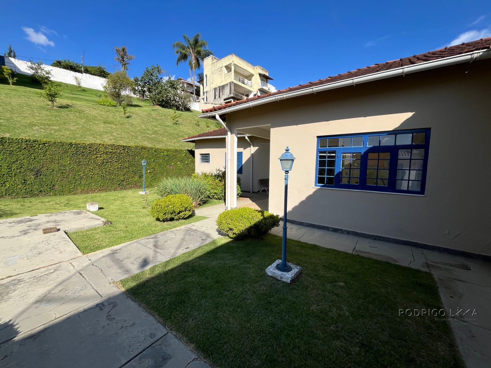 Casa para venda em bairro de alto padrão em São Lourenço MG