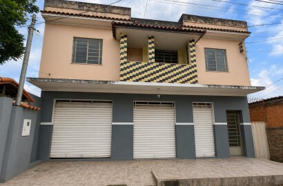 Casa com ponto comercial para venda em São Lourenço MG