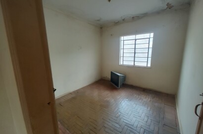 Casa com ponto comercial para venda em São Lourenço MG