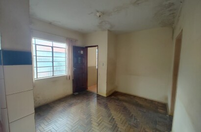 Casa com ponto comercial para venda em São Lourenço MG