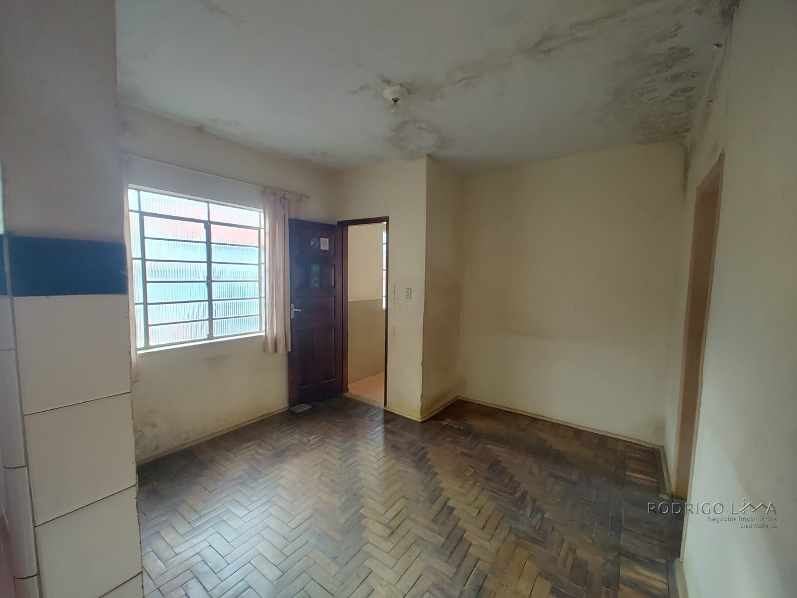 Casa com ponto comercial para venda em São Lourenço MG