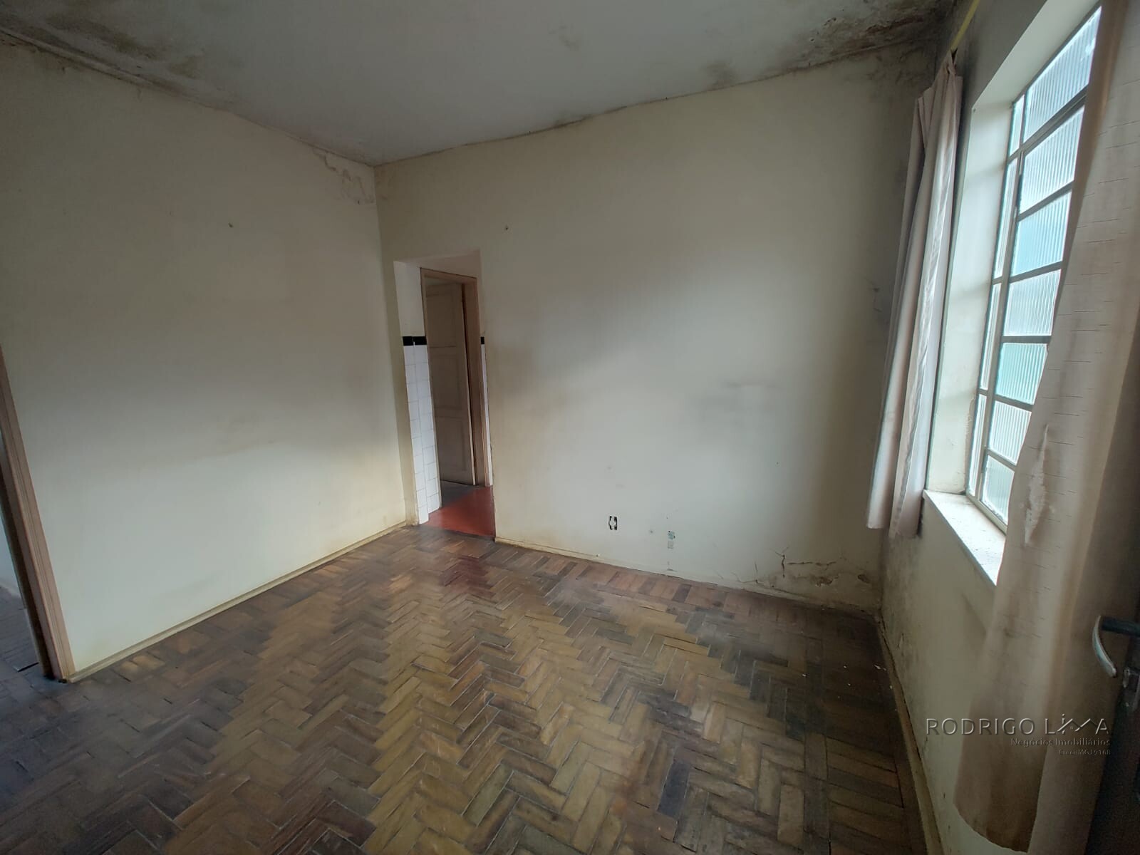 Casa com ponto comercial para venda em São Lourenço MG